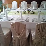 ゲストハウス Gostisce - Stari Hrast リュトメル