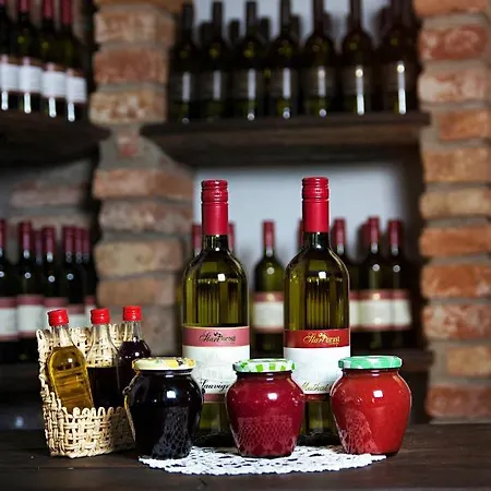 Gostisce - Stari Hrast בית הארחה