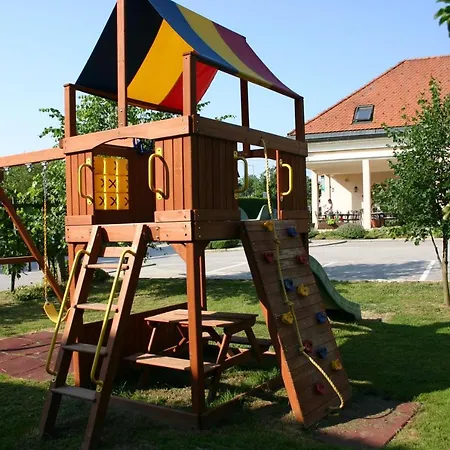 Gostisce - Stari Hrast Pensión