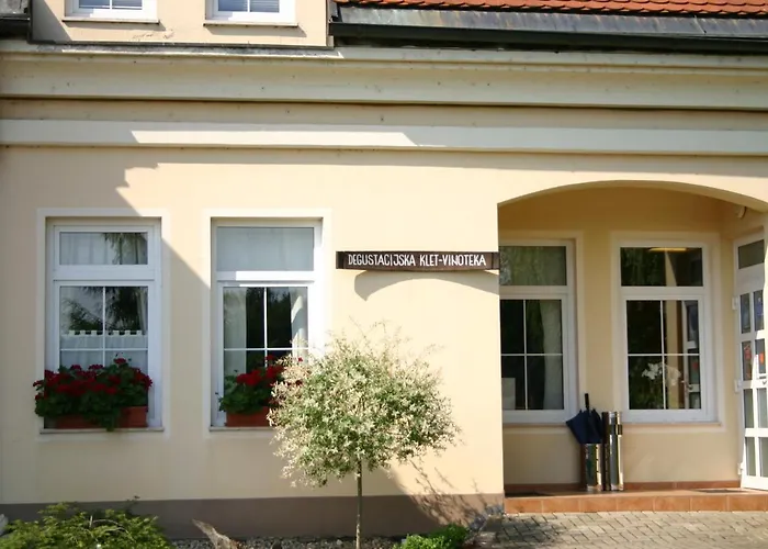 Gostisce - Stari Hrast