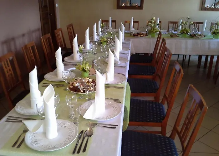 Gostisce - Stari Hrast ゲストハウス