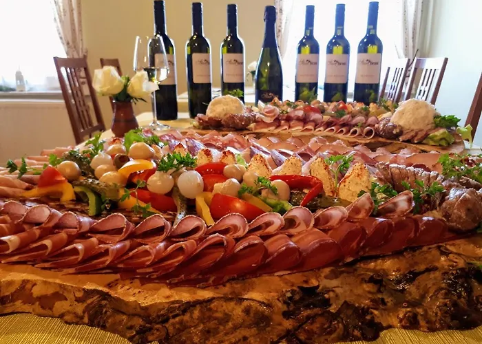 Gostisce - Stari Hrast ゲストハウス 3*